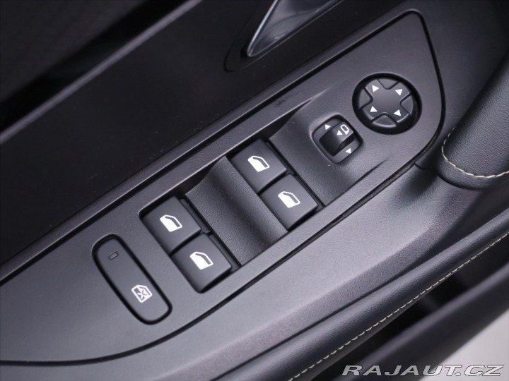 Peugeot 2008 1,2 PT 96kW Aut. CZ GT-Li 2022