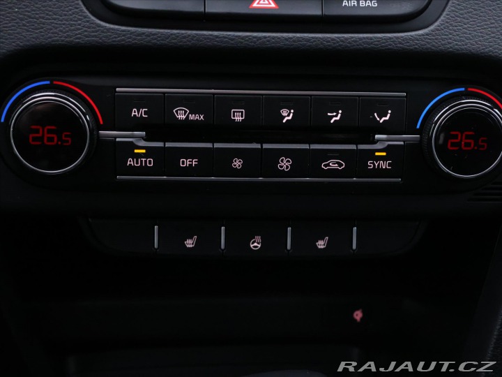 Kia Ceed 1,5 T-GDI 117kW Aut. CZ D 2023