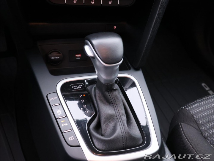 Kia Ceed 1,5 T-GDI 117kW Aut. CZ D 2023