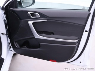 Kia Ceed 1,5 T-GDI 117kW Aut. CZ D 2023