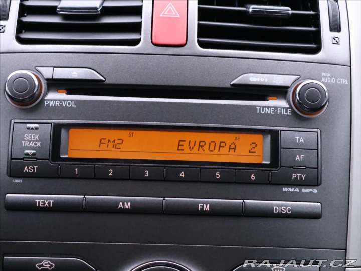 Toyota Auris 2,0 D-4D 93kW Xenon Tažné 2007