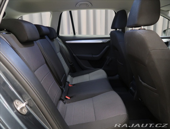 Škoda Octavia 2,0 TDI NAVI VÝHŘEV 1. MA 2016