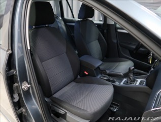 Škoda Octavia 2,0 TDI NAVI VÝHŘEV 1. MA 2016