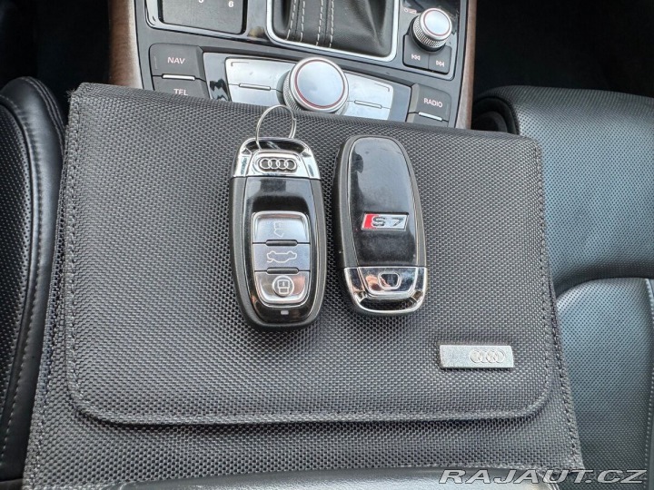 Audi S7 4,0   V8T, nez.topení,mas 2014