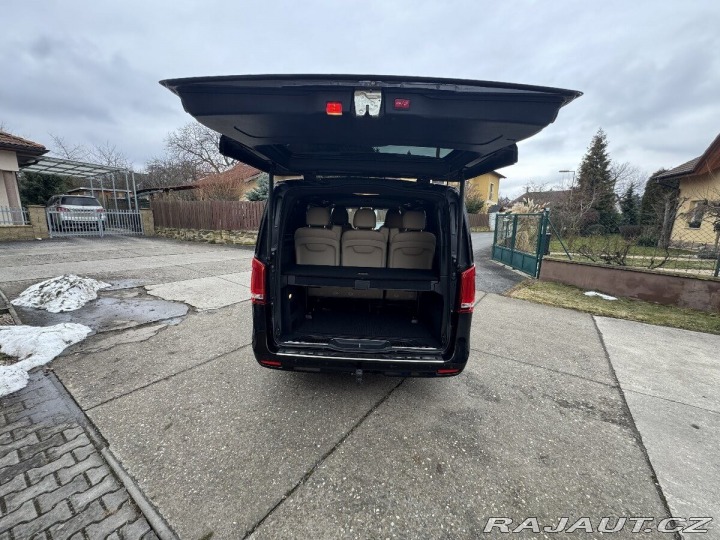 Mercedes-Benz V 3,0   V300d 2023
