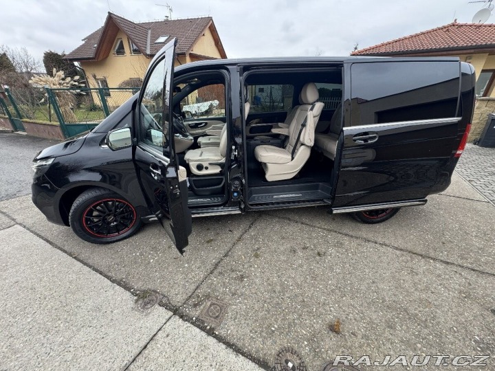 Mercedes-Benz V 3,0   V300d 2023