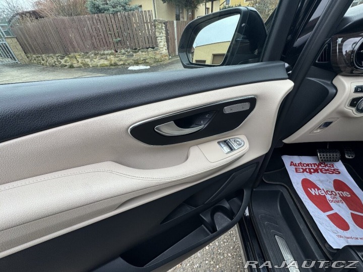 Mercedes-Benz V 3,0   V300d 2023