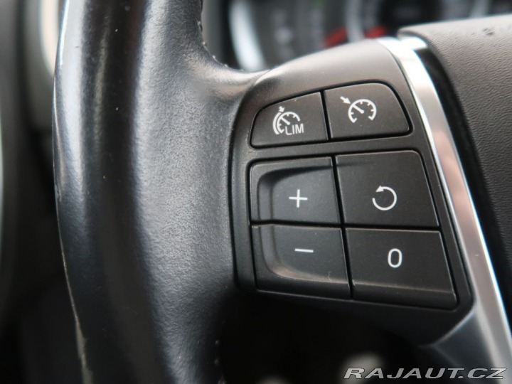 Volvo V60 2.0D4,110kW,Manuál 2016