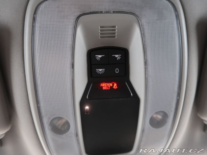 Volvo V60 2.0D4,110kW,Manuál 2016