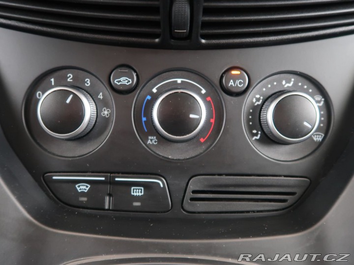 Ford Kuga 2.0TDCi,103kW,CZ,4x4,AT,T 2013