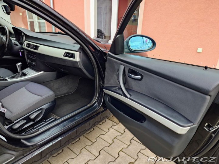 BMW 3 320i E90 110 kW 2005