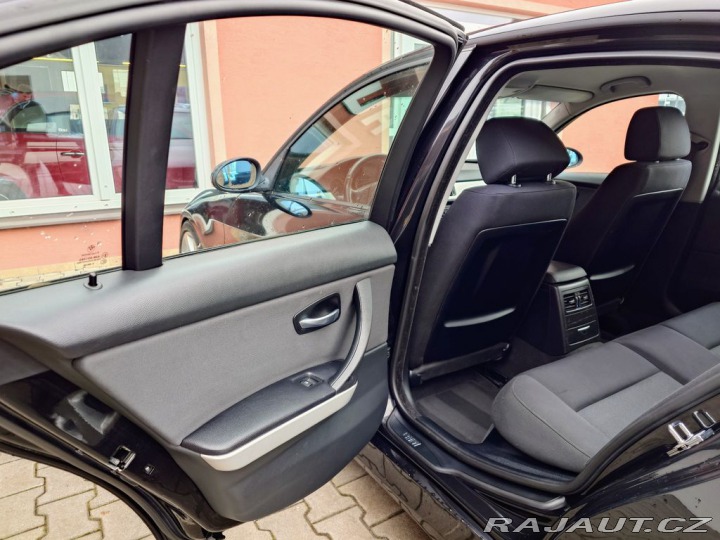 BMW 3 320i E90 110 kW 2005