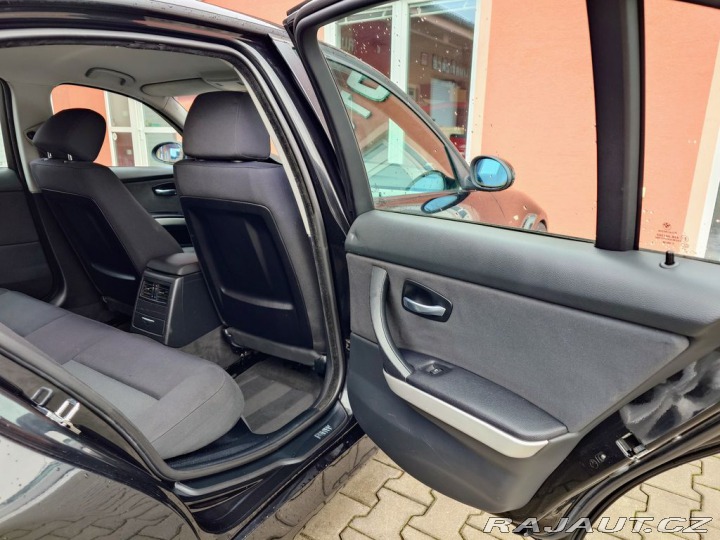 BMW 3 320i E90 110 kW 2005