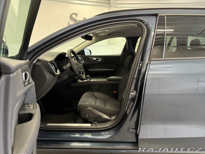 Volvo V60 B4 2.0L 197+14 HP AT7 FWD 2026