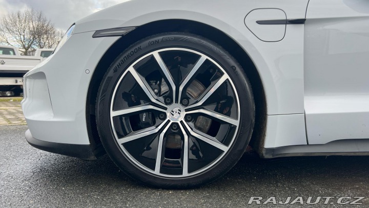 Porsche Taycan 4S 2024