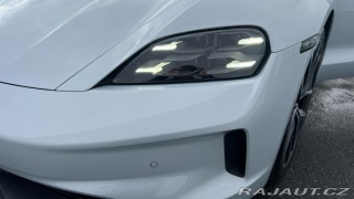 Porsche Taycan 4S 2024