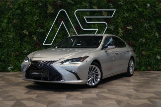 Lexus  ES 300h LUXURY*M&L*PANO*360*H