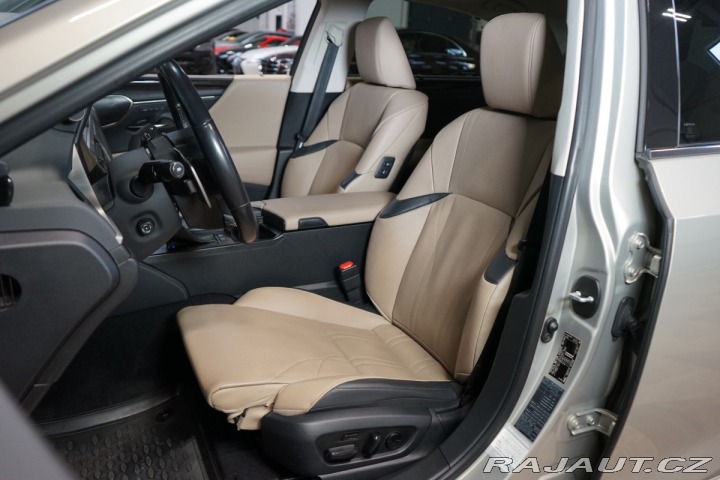 Lexus Ostatní modely ES 300h LUXURY*M&L*PANO*360*H 2020
