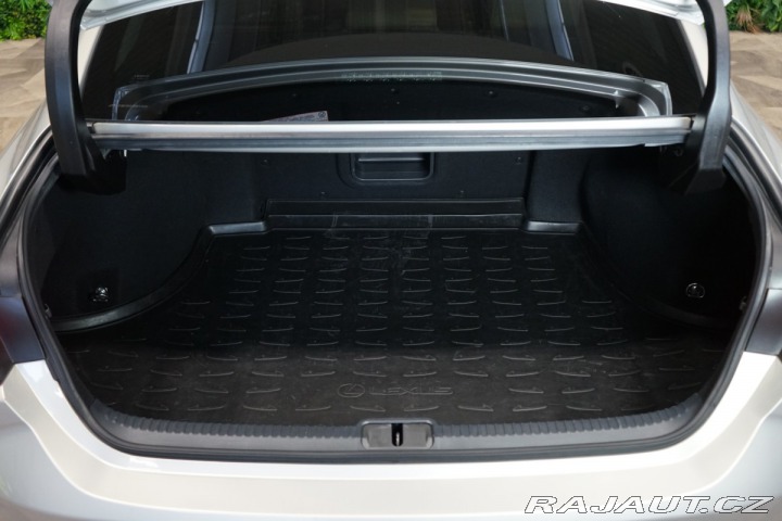 Lexus Ostatní modely ES 300h LUXURY*M&L*PANO*360*H 2020