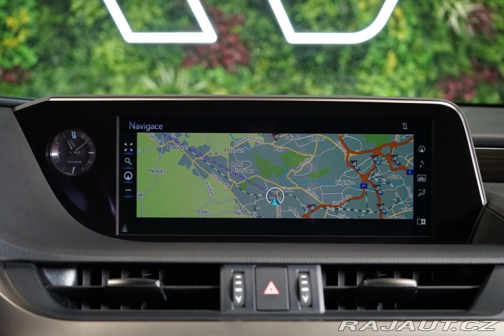 Lexus Ostatní modely ES 300h LUXURY*M&L*PANO*360*H 2020