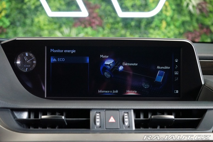 Lexus Ostatní modely ES 300h LUXURY*M&L*PANO*360*H 2020