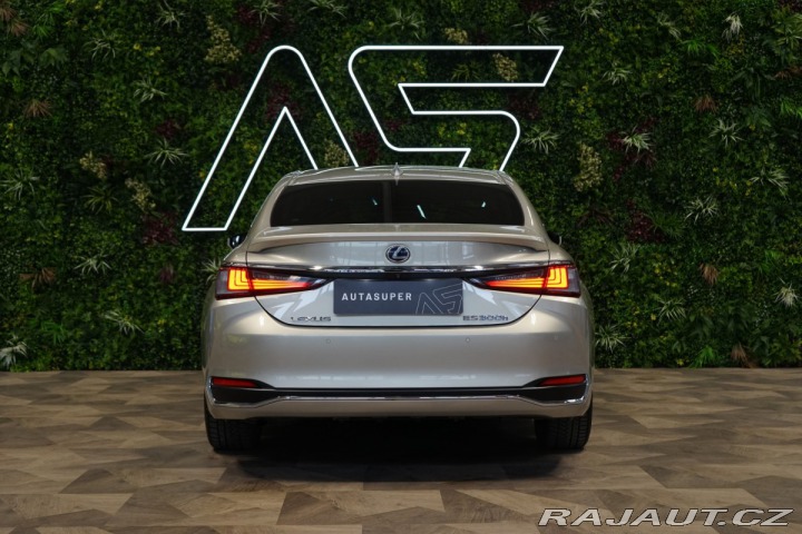 Lexus Ostatní modely ES 300h LUXURY*M&L*PANO*360*H 2020