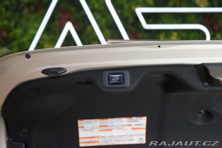 Lexus Ostatní modely ES 300h LUXURY*M&L*PANO*360*H 2020