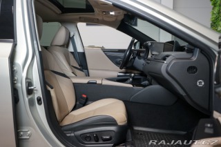 Lexus Ostatní modely ES 300h LUXURY*M&L*PANO*360*H 2020