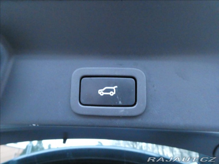 Jaguar F-Pace 2,0 P250 SE AWD,1.maj,ČR, 2022