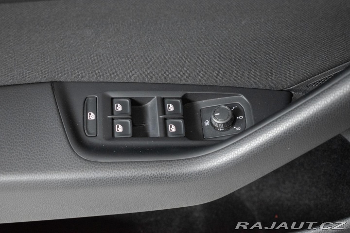 Volkswagen Passat 1.5 TSI BUSINESS*ACC*DPH* 2023