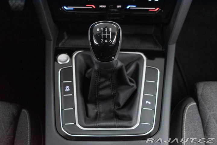 Volkswagen Passat 1.5 TSI BUSINESS*ACC*DPH* 2023