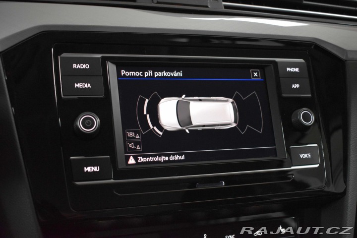 Volkswagen Passat 1.5 TSI BUSINESS*ACC*DPH* 2023