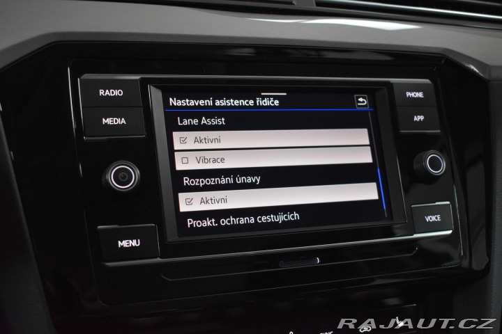 Volkswagen Passat 1.5 TSI BUSINESS*ACC*DPH* 2023