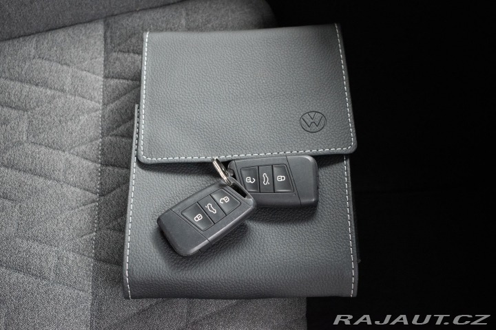 Volkswagen Passat 1.5 TSI BUSINESS*ACC*DPH* 2023