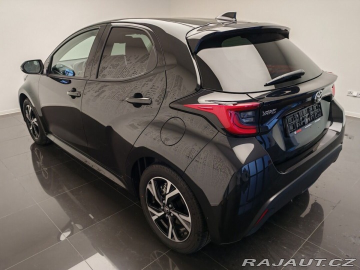 Toyota Yaris 1,5 Hybrid e-CVT 2025