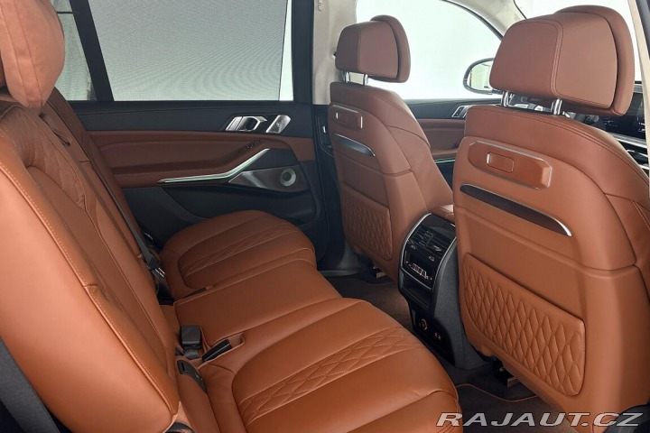 Alpina Ostatní modely XB7 2025