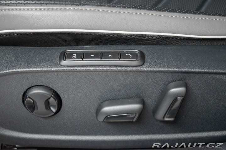 Volkswagen Arteon TSI 206kW 4x4*TAŽNÉ*NAPPA 2022