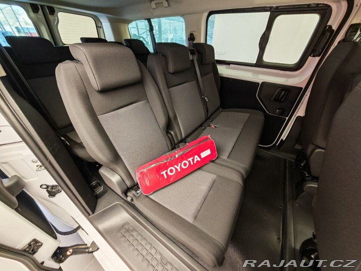 Toyota ProAce Verso 2,0D L2 6MT Combi 8S 2024