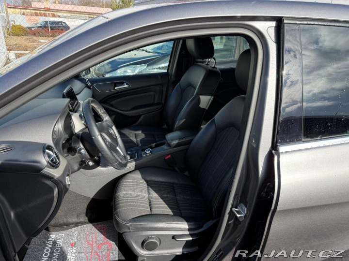 Mercedes-Benz B B180i 90kW *Edition 1*Ser 2013