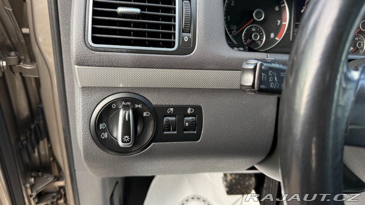 Volkswagen Touran 1.4TSI 103kW REZERVOVANO 2012