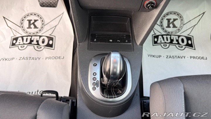 Volkswagen Touran 1.4TSI 103kW REZERVOVANO 2012