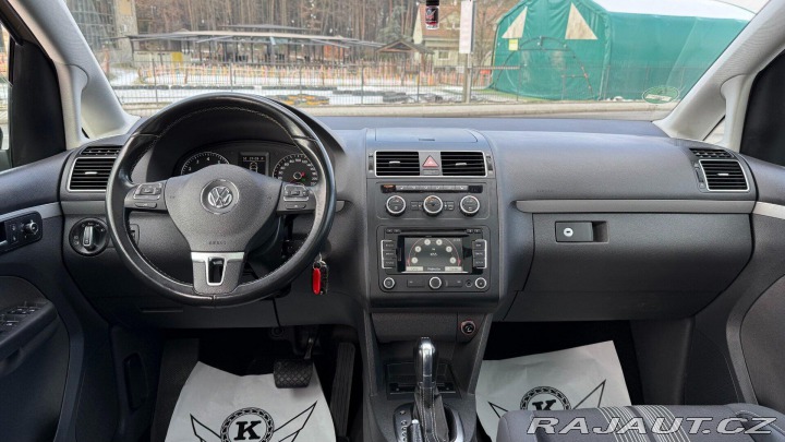 Volkswagen Touran 1.4TSI 103kW REZERVOVANO 2012