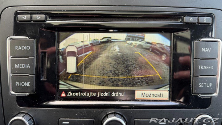 Volkswagen Touran 1.4TSI 103kW REZERVOVANO 2012