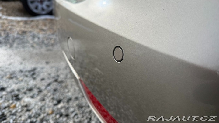 Volkswagen Touran 1.4TSI 103kW REZERVOVANO 2012