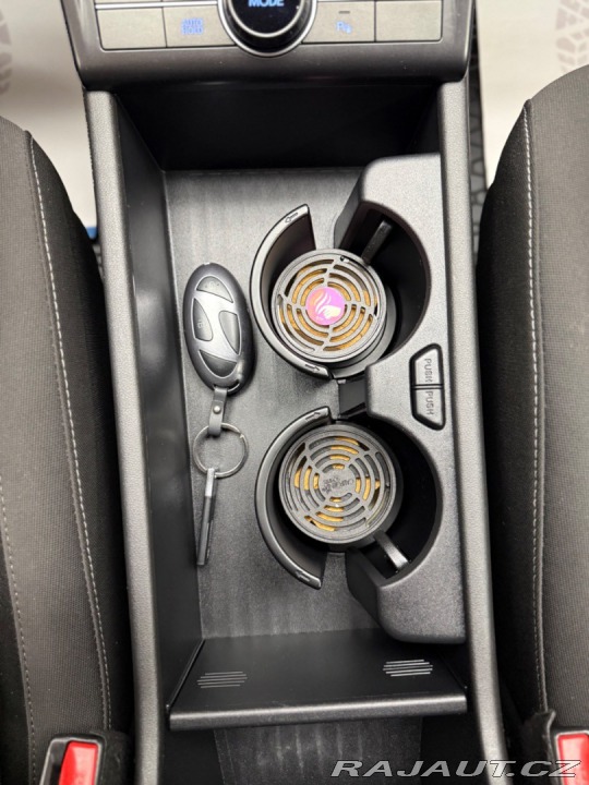 Hyundai Kona 1,6 GDI HEV FAMILY6 DCT 2024