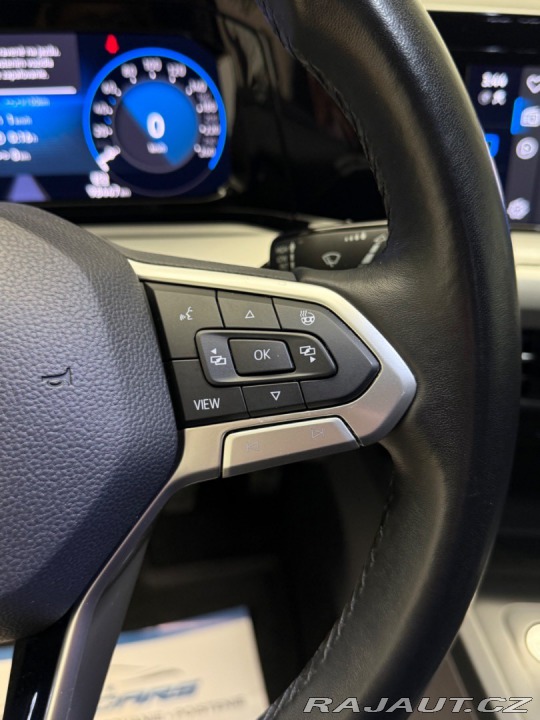 Volkswagen Golf 1.5 TSI ACT Life 1.majit 2022