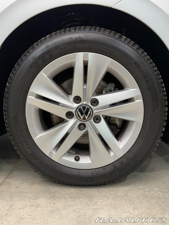 Volkswagen Golf 1.5 TSI ACT Life 1.majit 2022