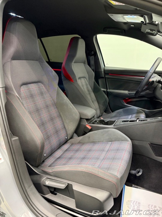 Volkswagen Golf 2.0 TSI GTI DSG 180kW/24 2021