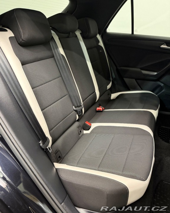 Volkswagen T-Roc 1.5 TSI DSG SPORT | 1. M 2021