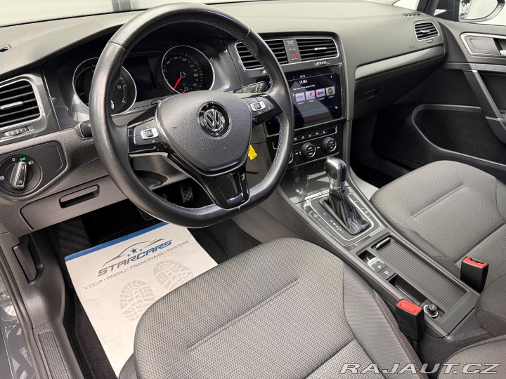 Volkswagen Golf e- 100kW /136 PS _SOH 94 2017